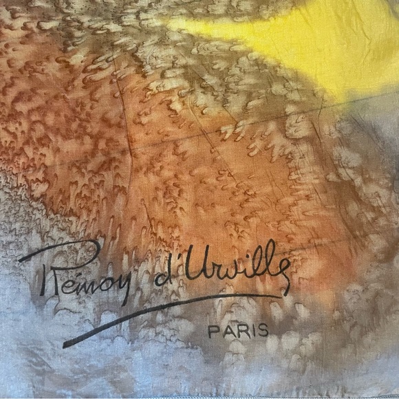 Silk Remoy d’Urville scarf 21 inches square. Has the word Paris under the name. - Picture 3 of 7